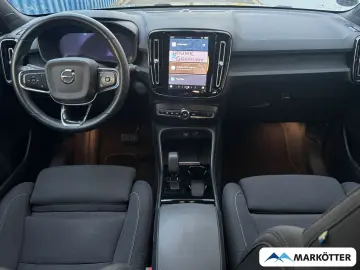VOLVO XC40 AWD Core Recharge