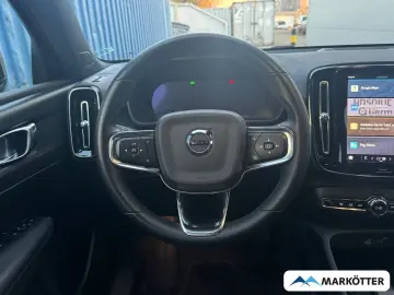 VOLVO XC40 AWD Core Recharge