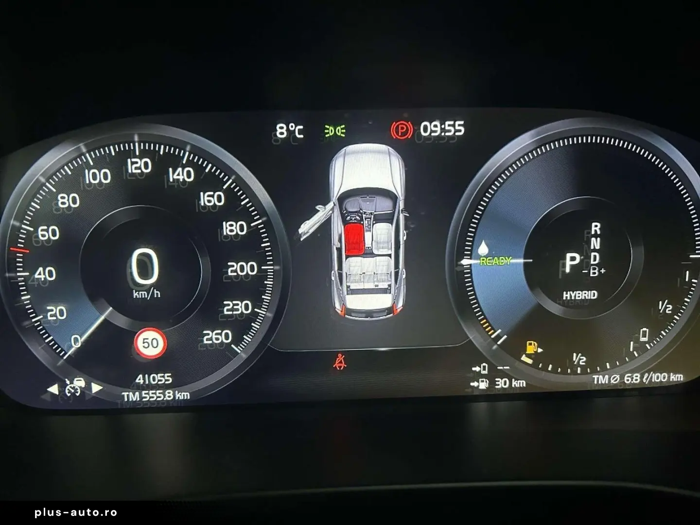 VOLVO XC40 Plus Dark Recharge Plug-In Hybrid 2WD