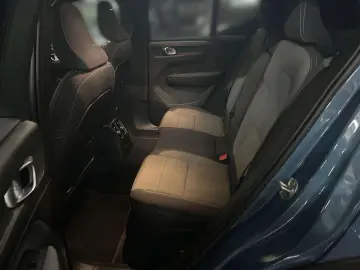 VOLVO XC40 Plus Dark Recharge Plug-In Hybrid 2WD