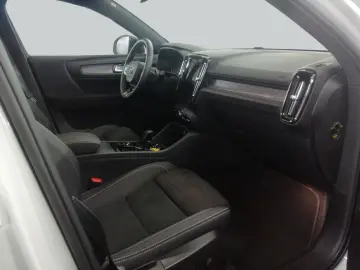 VOLVO XC40 B5 B AWD Ultimate Dark