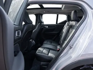 VOLVO XC40 B4 Ultimate Bright AWD