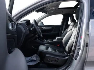 VOLVO XC40 B4 Ultimate Bright AWD