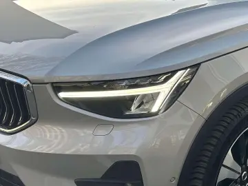 VOLVO XC40 Ultimate Bright Recharge Plug-In Hybrid 2WD