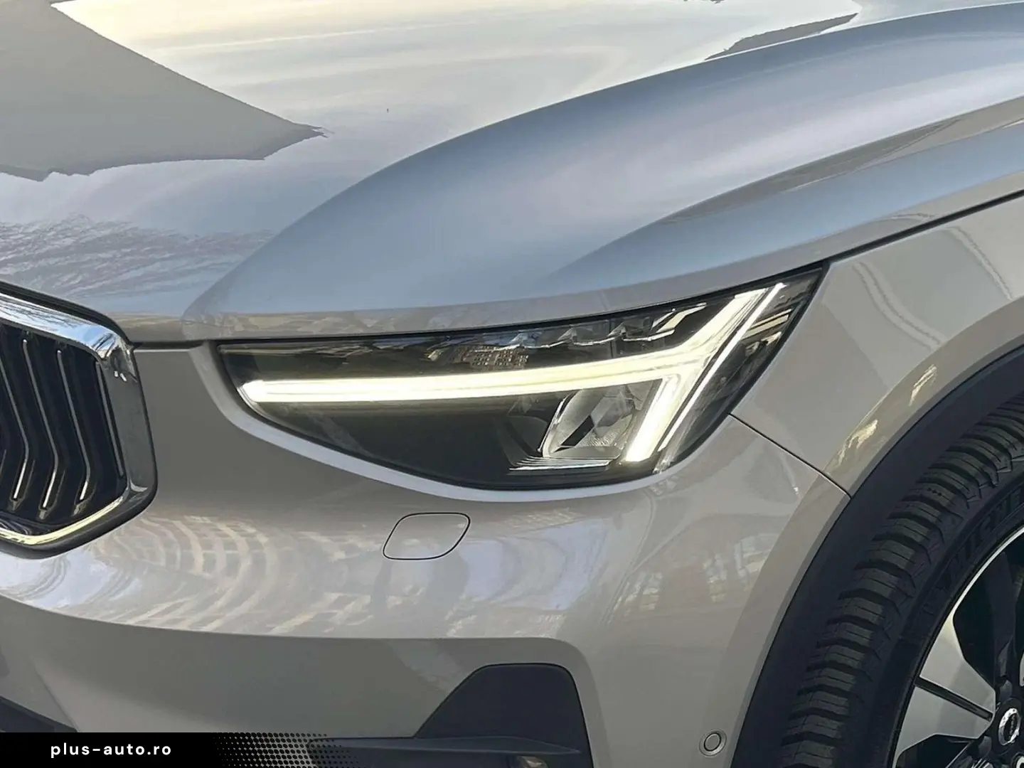 VOLVO XC40 Ultimate Bright Recharge Plug-In Hybrid 2WD