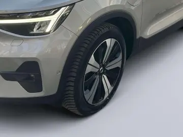 VOLVO XC40 Ultimate Bright Recharge Plug-In Hybrid 2WD