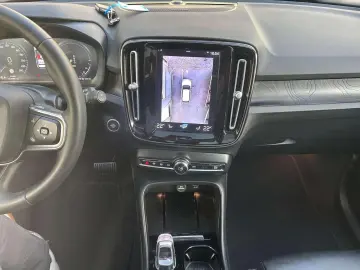 VOLVO XC40 Ultimate Bright Recharge Plug-In Hybrid 2WD