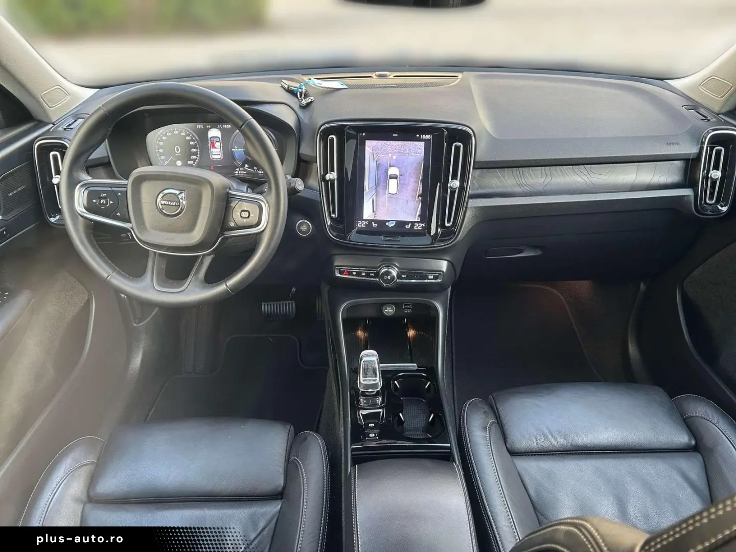 VOLVO XC40 Ultimate Bright Recharge Plug-In Hybrid 2WD