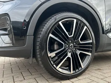 VOLVO XC40 B5 Benzin AWD Ultimate Dark