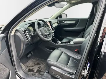 VOLVO XC40 B5 Benzin AWD Ultimate Dark