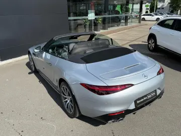 MERCEDES-BENZ SL 43 AMG