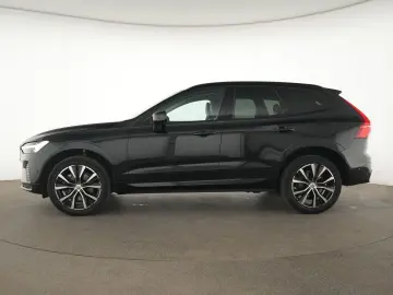 VOLVO XC60 Ultimate Dark Winter