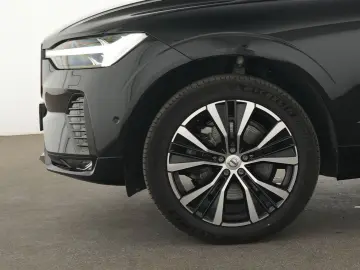 VOLVO XC60 Ultimate Dark Winter