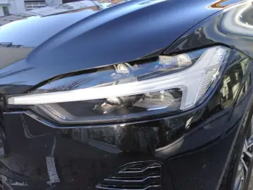 VOLVO XC60 Plus Dark 2WD