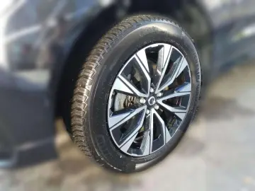 VOLVO XC60 Plus Dark 2WD