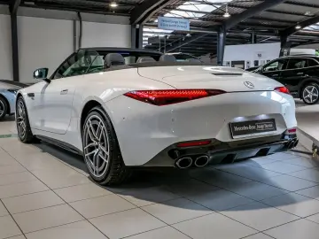 MERCEDES-BENZ SL 43 AMG