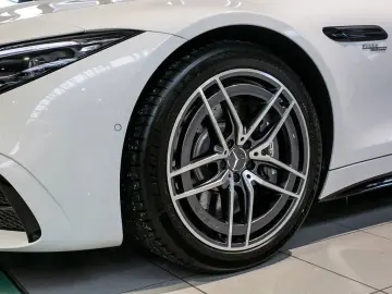 MERCEDES-BENZ SL 43 AMG