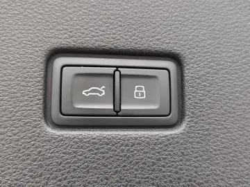 AUDI SQ8 4.0 TFSI qu HUD B&O Softcl AHK Pano ACC