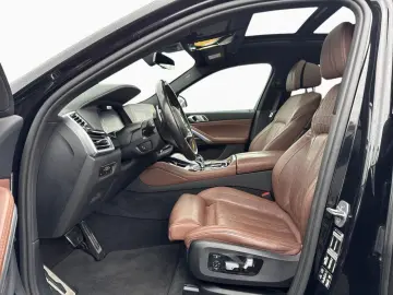 BMW X6 xDr 30dA M SPORT SkyL KomSi AHK 360  StHzg