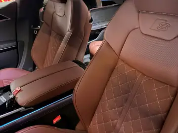 Audi A8 60 TFSI e L quattro