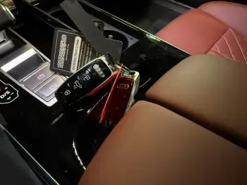 Audi A8 60 TFSI e L quattro