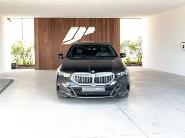 BMW 530 e M pack  Head-up  Bowers  Wilkins  360