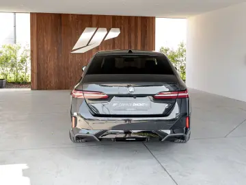 BMW 530 e M pack  Head-up  Bowers  Wilkins  360