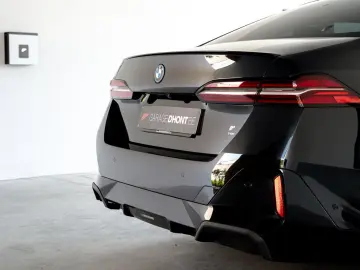 BMW 530 e M pack  Head-up  Bowers  Wilkins  360