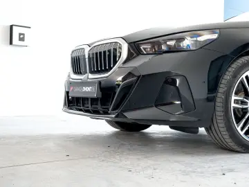 BMW 530 e M pack  Head-up  Bowers  Wilkins  360