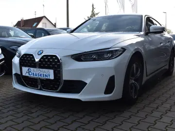 BMW 420 d Gran Coupé GLASDACH AHK M LENKRAD LEDER
