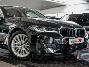 BMW 545e xDrive Business Innovations 360 Head Distr