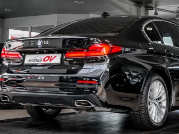 BMW 545e xDrive Business Innovations 360 Head Distr