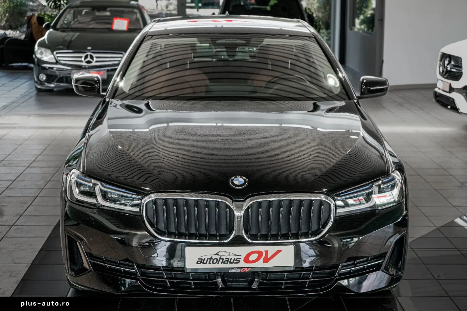 BMW 545e xDrive Business Innovations 360 Head Distr