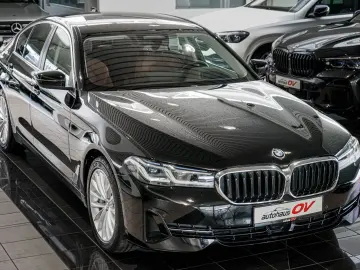 BMW 545e xDrive Business Innovations 360 Head Distr