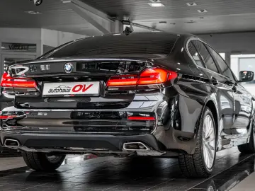 BMW 545e xDrive Business Innovations 360 Head Distr