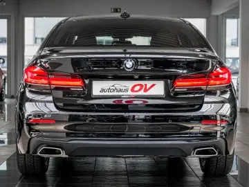 BMW 545e xDrive Business Innovations 360 Head Distr