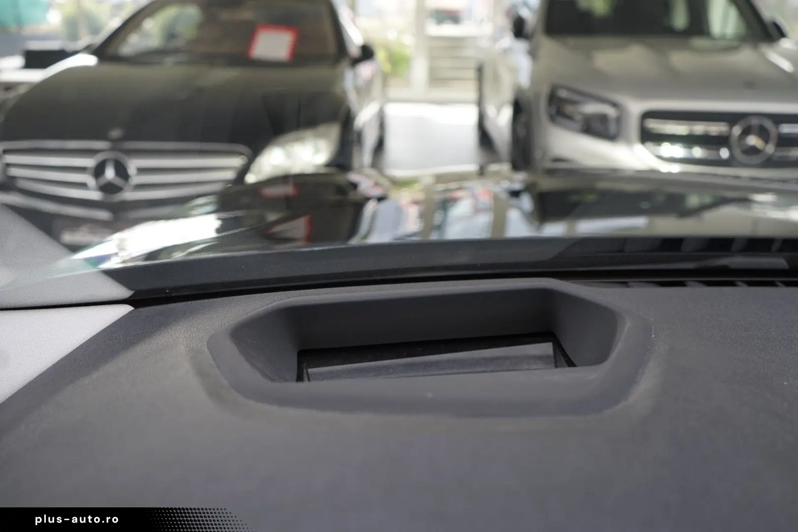 BMW 545e xDrive Business Innovations 360 Head Distr