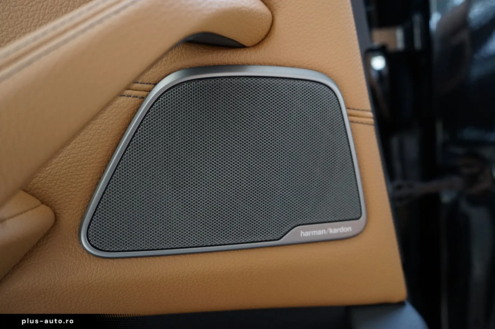 BMW 545e xDrive Business Innovations 360 Head Distr