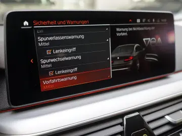 BMW 545e xDrive Business Innovations 360 Head Distr