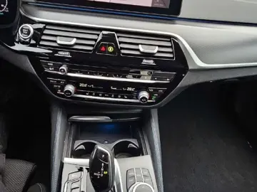 BMW 545 545 e xDrive M Sport