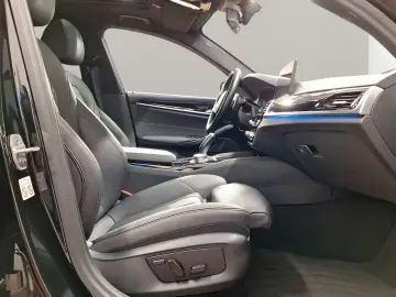 BMW 545e xDrive Limousine M Sport Harman K Head-Up