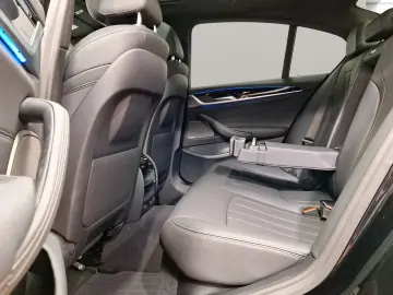 BMW 545e xDrive Limousine M Sport Harman K Head-Up