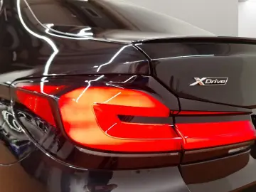 BMW 545e xDrive Limousine M Sport Harman K Head-Up