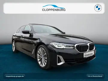 BMW 545e xDrive Limousine Luxury Line Head-Up Navi