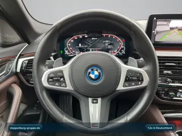 BMW 545e xDrive Limousine Luxury Line Head-Up Navi