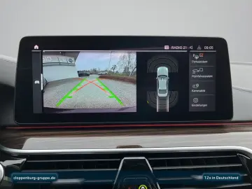 BMW 545e xDrive Limousine Luxury Line Head-Up Navi