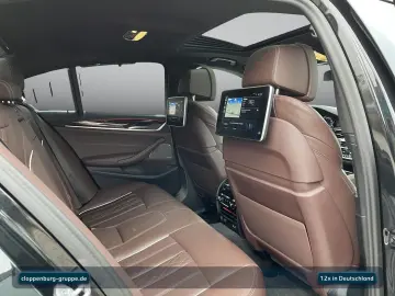 BMW 545e xDrive Limousine Luxury Line Head-Up Navi