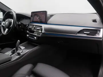 BMW 545e xD M Sport Kamera DAB 4xKlima Alarm 19Zoll