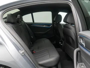 BMW 545e xD M Sport Kamera DAB 4xKlima Alarm 19Zoll