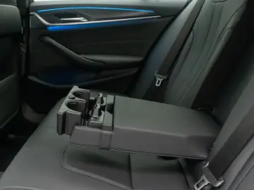 BMW 545e xD M Sport Kamera DAB 4xKlima Alarm 19Zoll